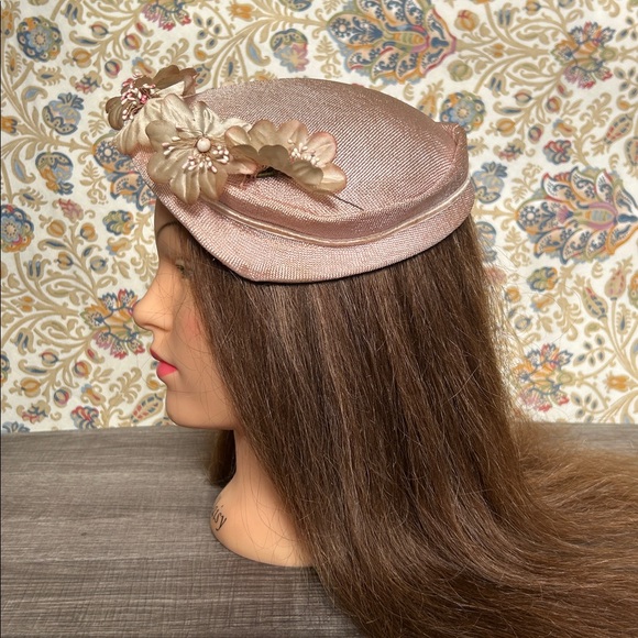 Vintage Accessories - Vintage‎ Hat Pink and Cream Flowers Fascinator Church